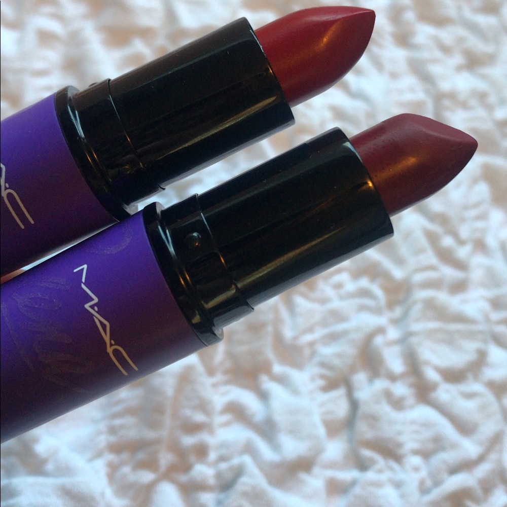 Selena MAC lippies